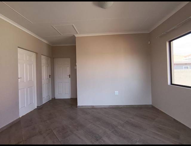 3 BEDROOM HOUSE FOR SALE IN QUEENSTOWN CENTRAL